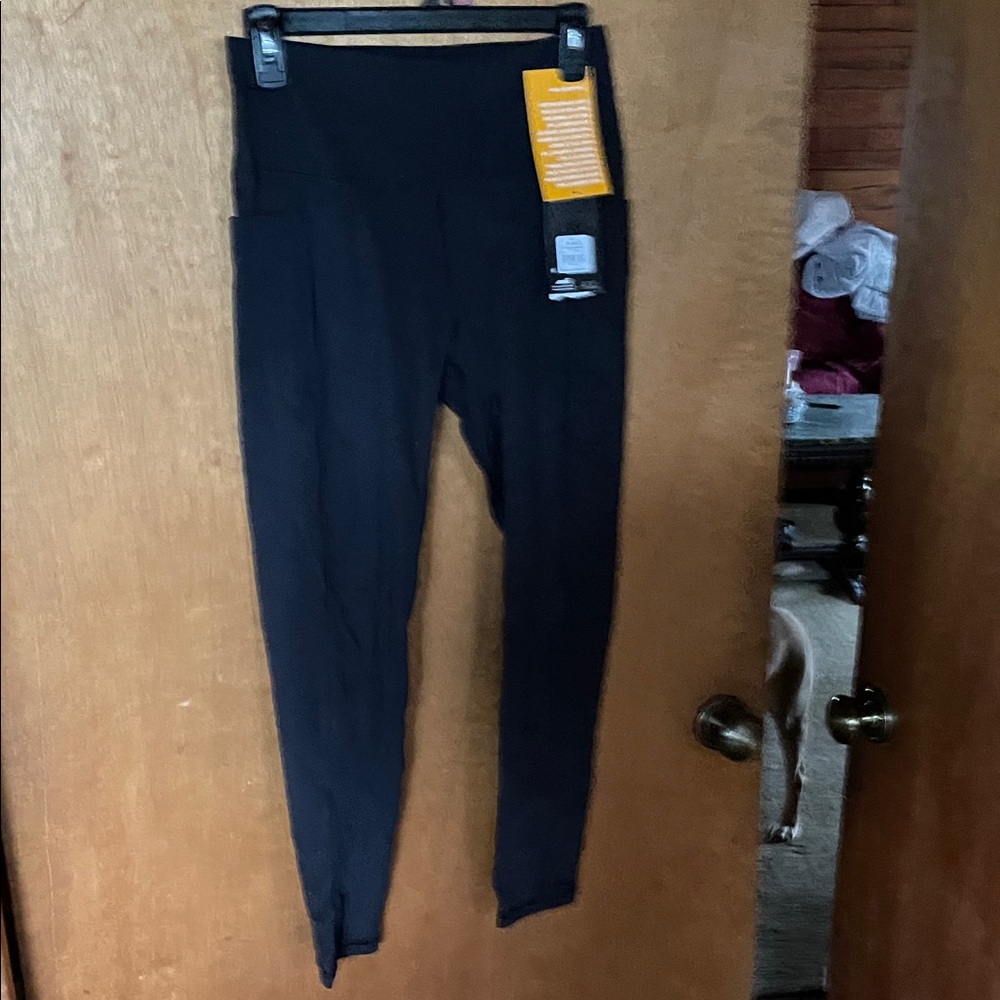 2 Pairs Avia black High-Waisted Leggings women’s leggings size M with pockets